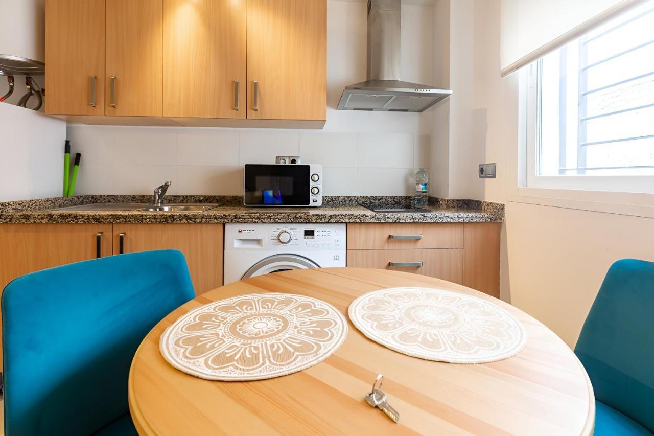 Teatro Suites Malaga City Flat Exterior photo
