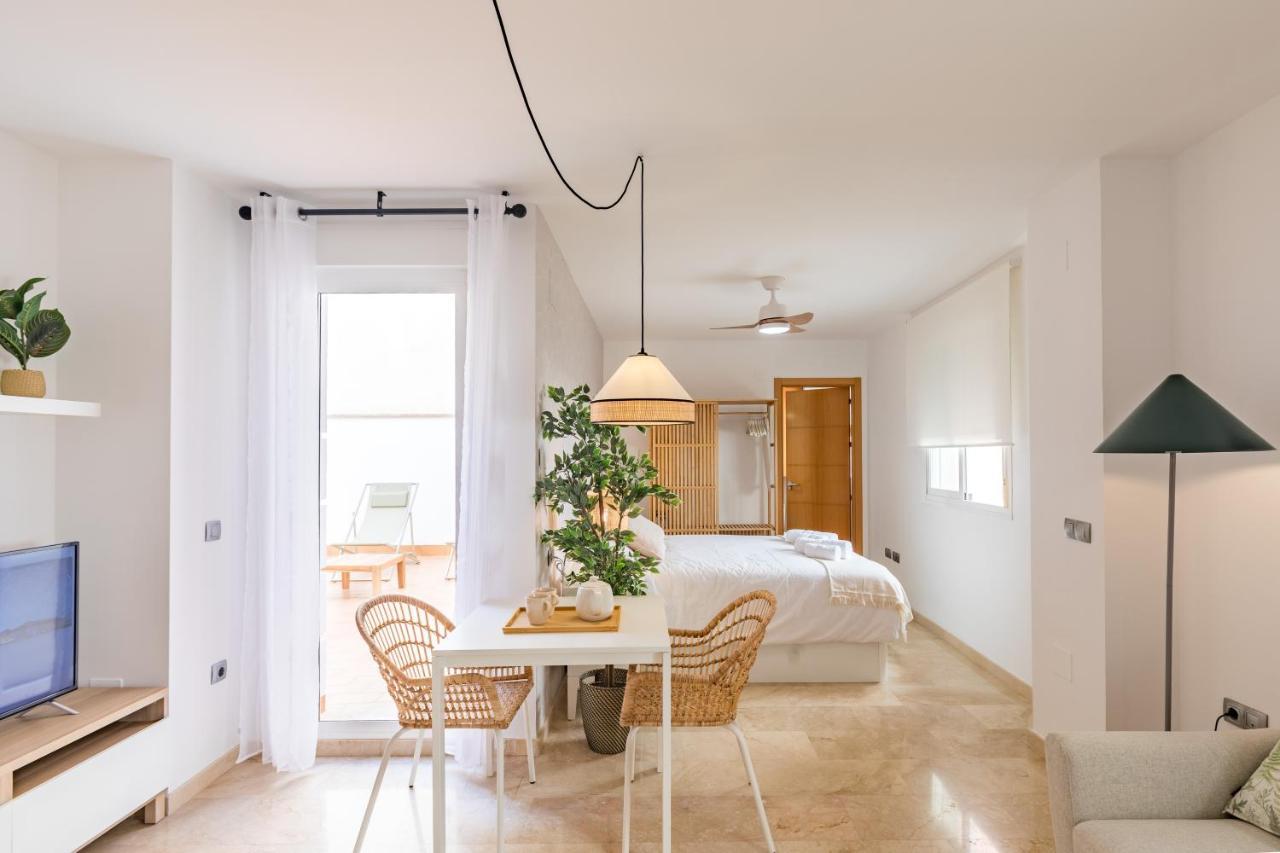 Teatro Suites Malaga City Flat Exterior photo