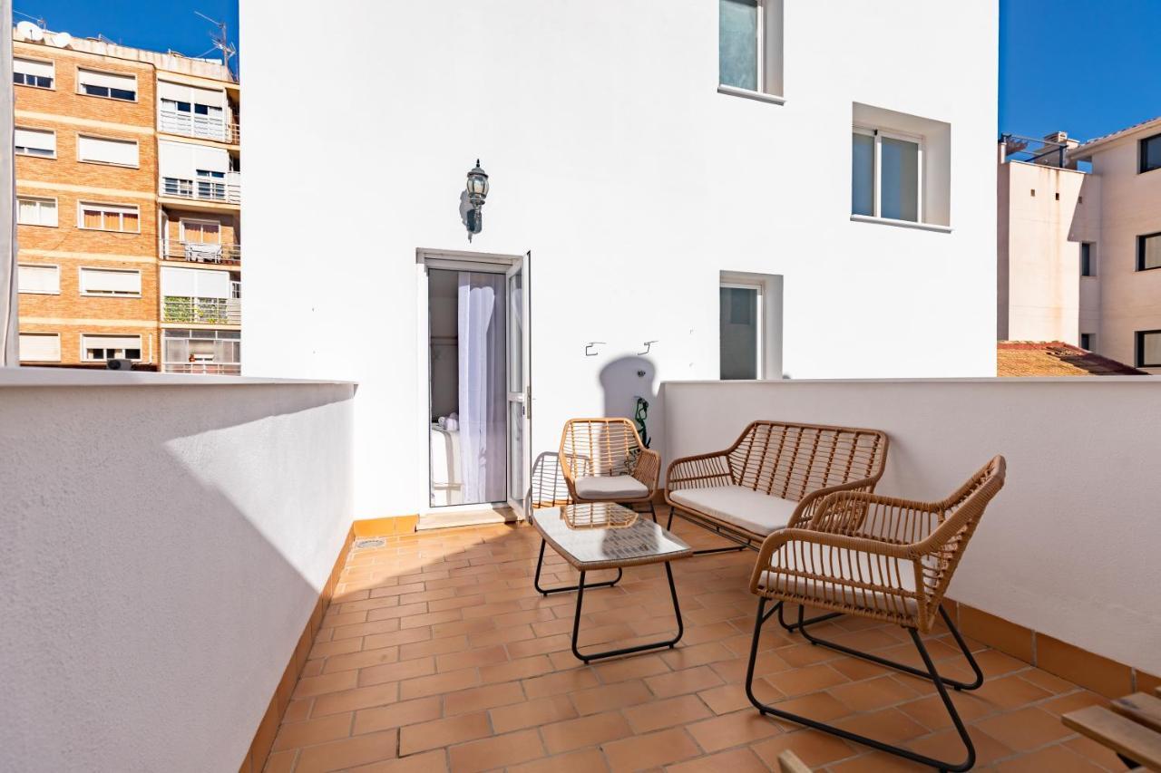Teatro Suites Malaga City Flat Exterior photo