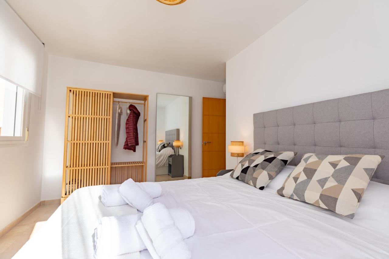 Teatro Suites Malaga City Flat Exterior photo