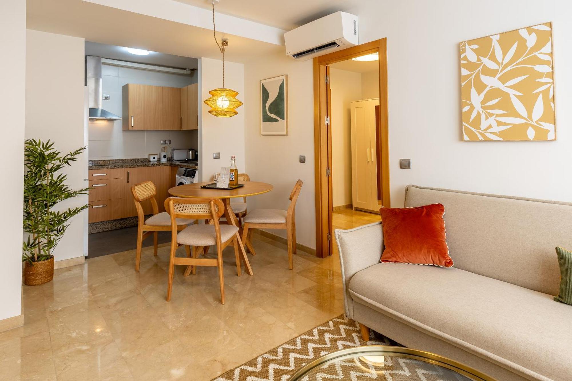 Teatro Suites Malaga City Flat Exterior photo