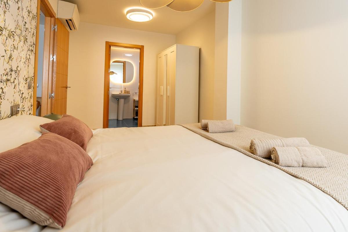 Teatro Suites Malaga City Flat Exterior photo